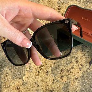 Gucci sunglasses women black
